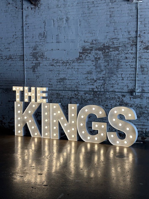 THE (15in topper) KINGS (3ft)